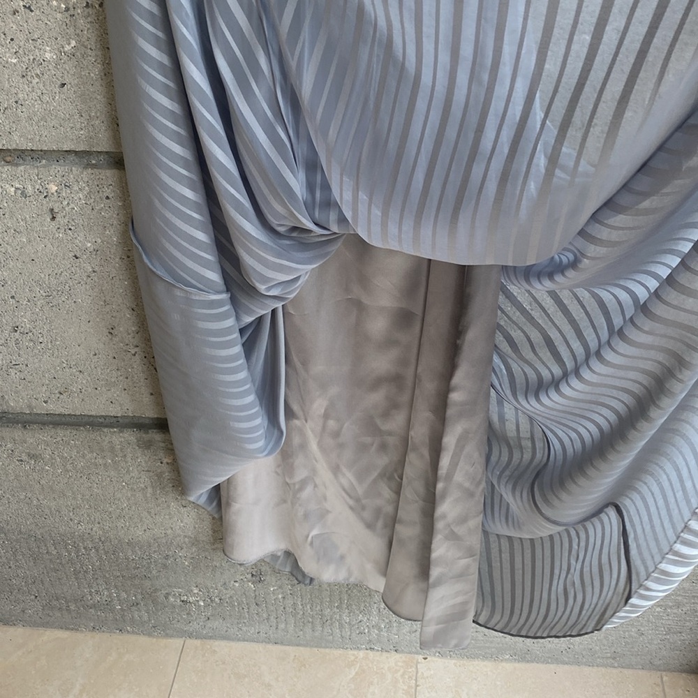 Gown Silver Striped - Picture 5 of 9